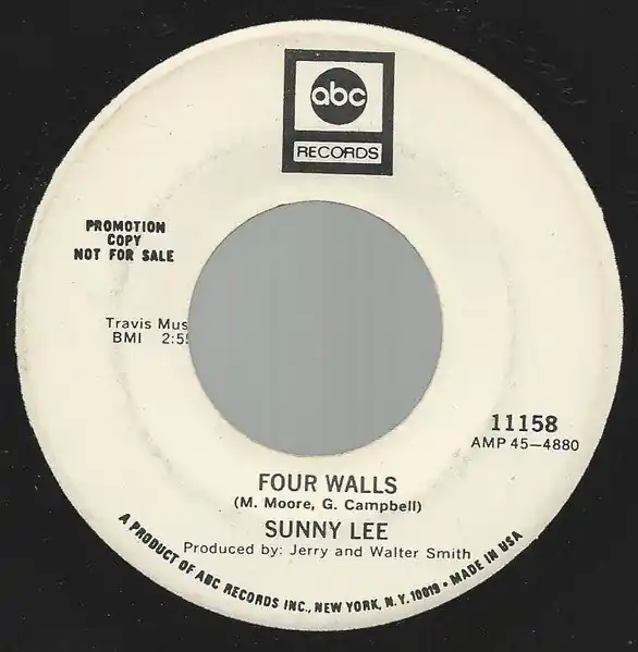 Four Walls / The Man They Sweep Up Off The Floor (7" VINYL) | Excellen Crafted