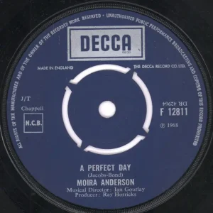 Wholesale Moira Anderson - A Perfect Day - 7 Inch